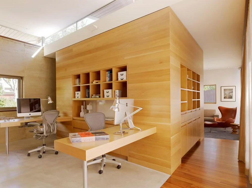 میز و صندلی با چوب پلاست