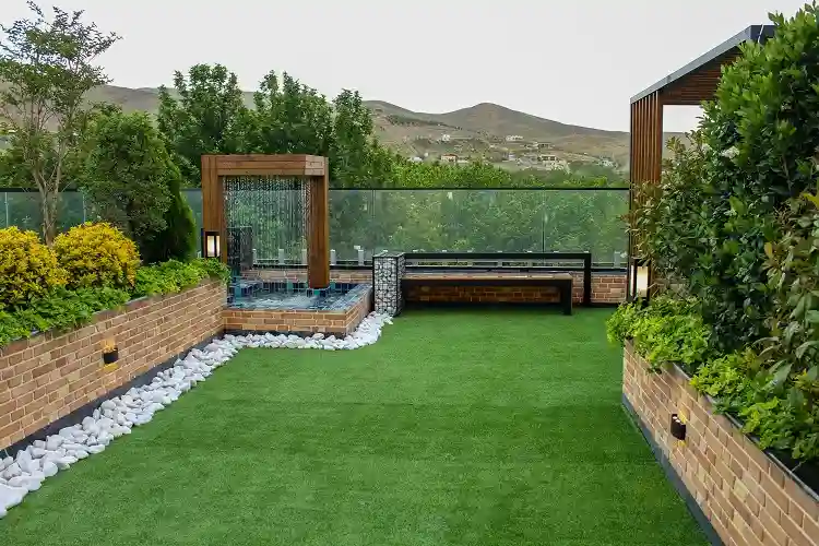 پشت بام به عنوان حیاط خصوصی
